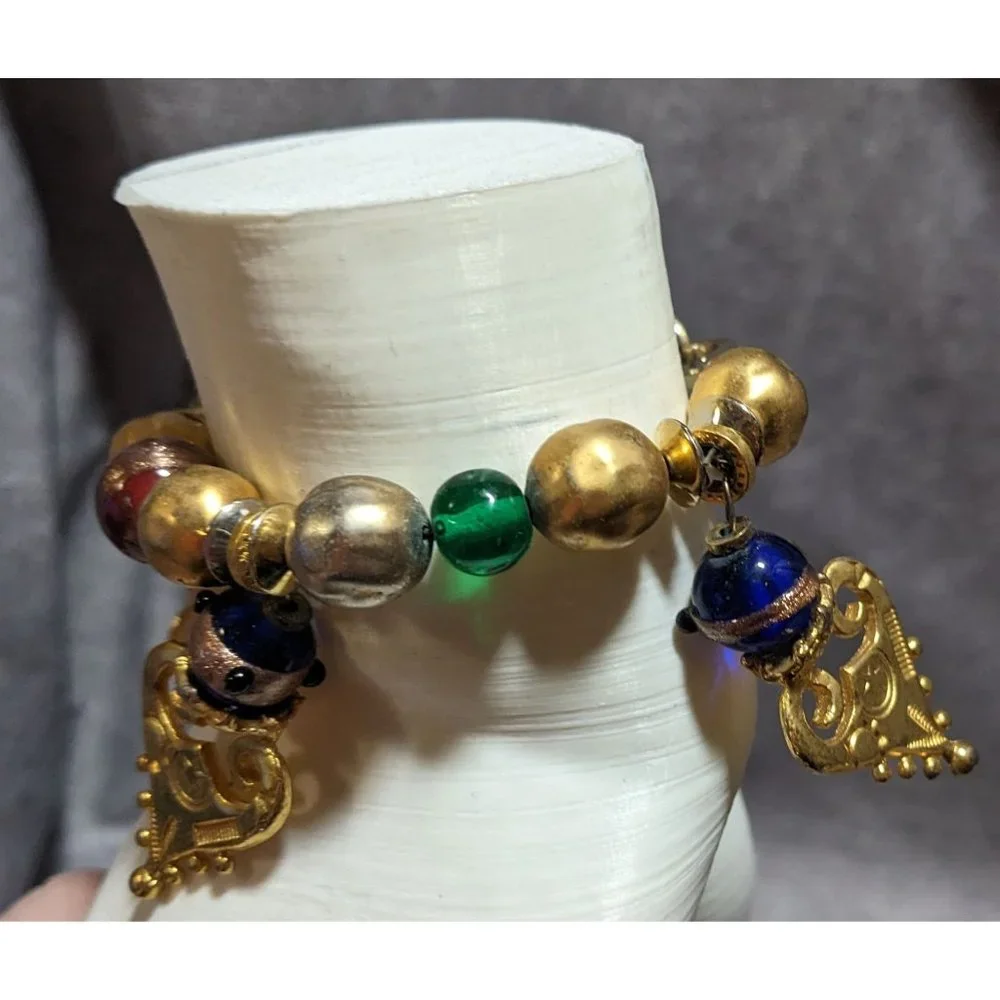 Unique Gold Charm Bracelet - Picture 3 of 6